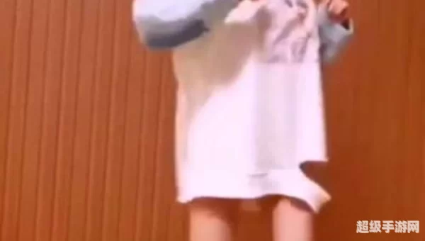 抖音潮喷门